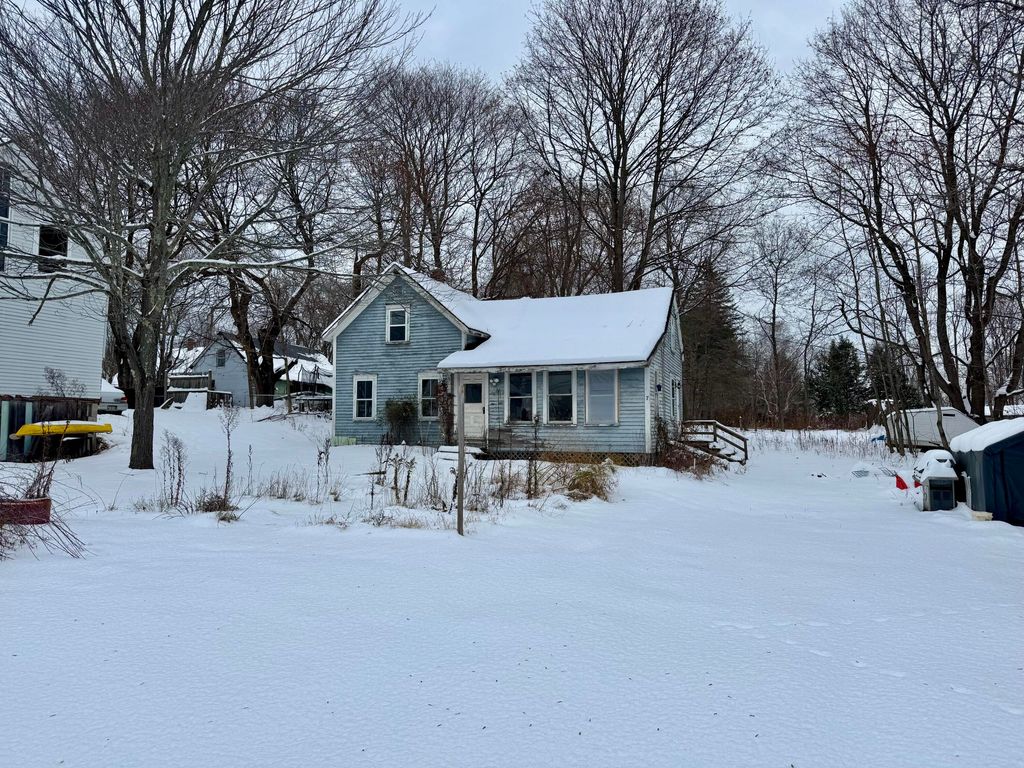 Photo of 7 Grover Street, Monmouth, ME 04259 (MLS # 1645828)