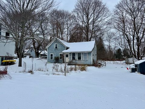 Photo of 7 Grover Street, Monmouth, ME 04259 (MLS # 1645828)
