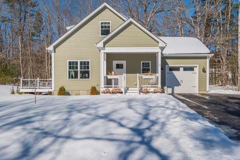 Photo of 17 Youngs Lane #17, Freeport, ME 04032 (MLS # 1654145)