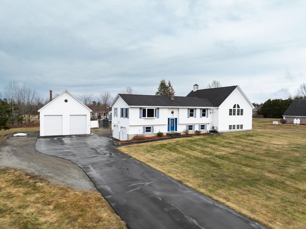 Photo of 25 Webber Drive, Hermon, ME 04401 (MLS # 1656673)