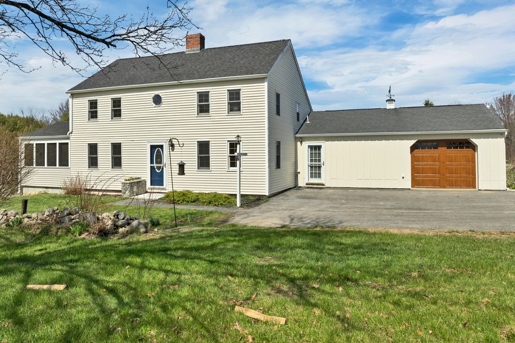 Photo of 12 Hummingbird Lane, Standish, ME 04085 (MLS # 1658840)