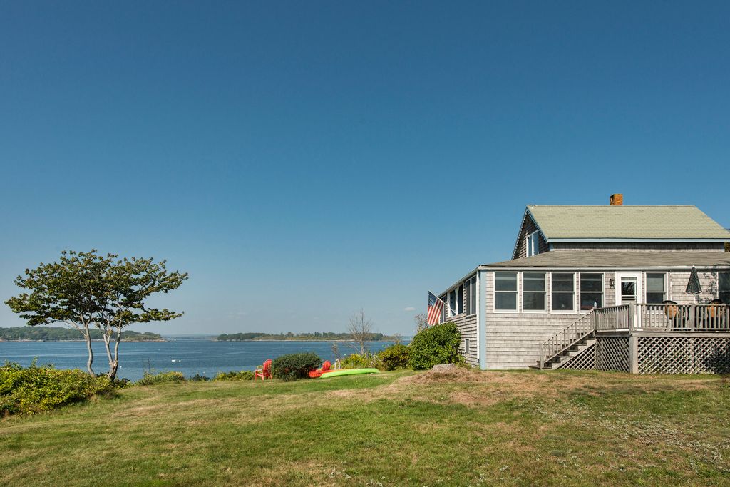 Photo of 42 Thistle Lane, Long Island, ME 04050 (MLS # 1642165)