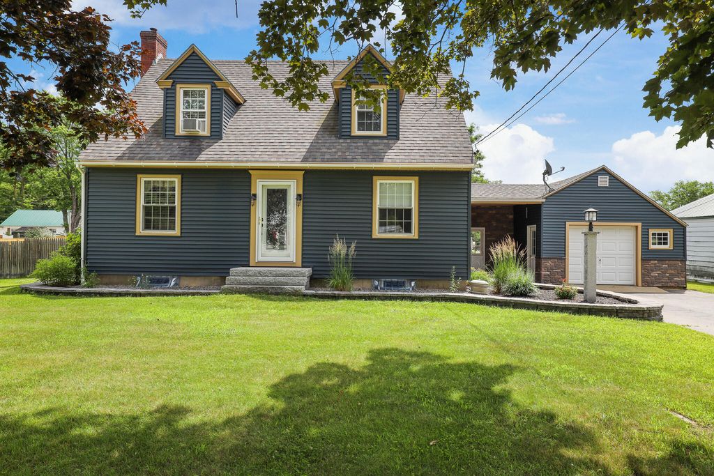 Photo of 13 Brackett Street, Dixfield, ME 04224 (MLS # 1565696)