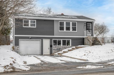Photo of 466 Essex Street, Bangor, ME 04401 (MLS # 1645837)