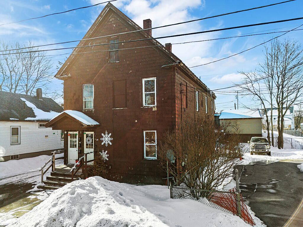 Photo of 18 King Street, Waterville, ME 04901 (MLS # 1653429)