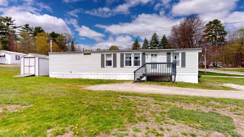 Photo of 28 North Street, Mechanic Falls, ME 04256 (MLS # 1661966)