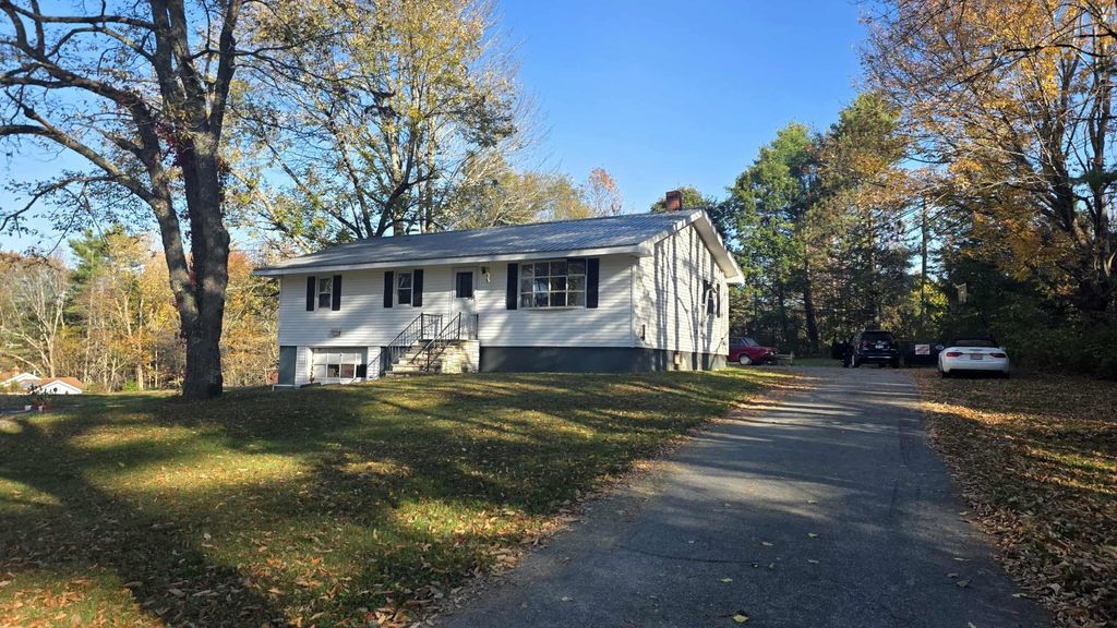 Photo of 9 Pine Grove Drive, Mount Vernon, ME 04352 (MLS # 1640300)