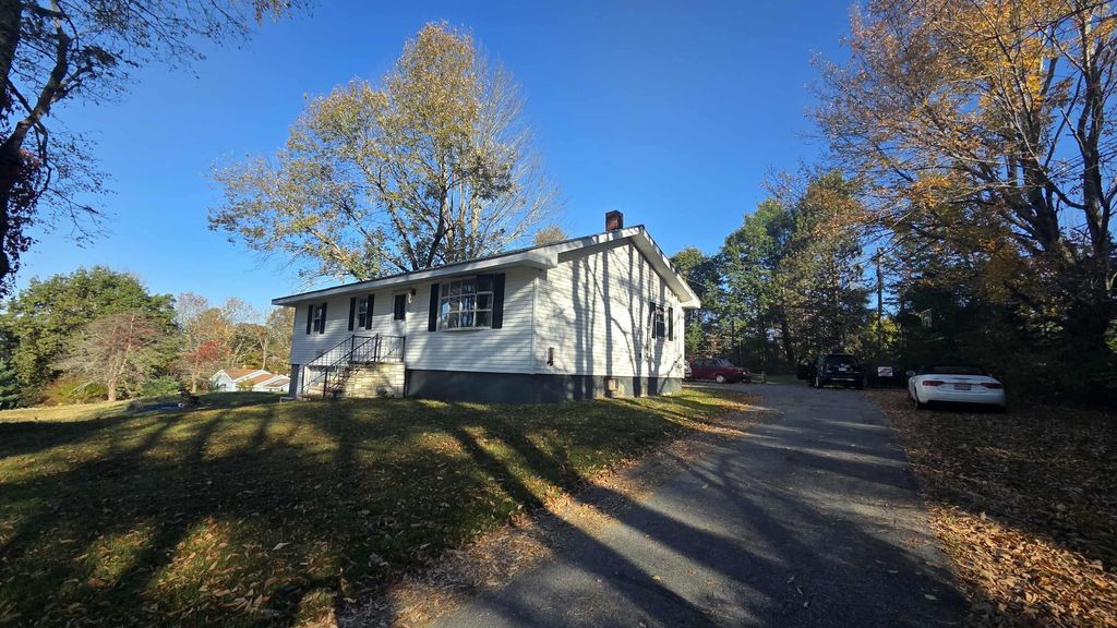 Photo of 9 Pine Grove Drive, Mount Vernon, ME 04352 (MLS # 1640300)