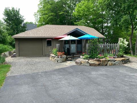 Photo of 9 James Street, Belfast, ME 04915 (MLS # 1651226)