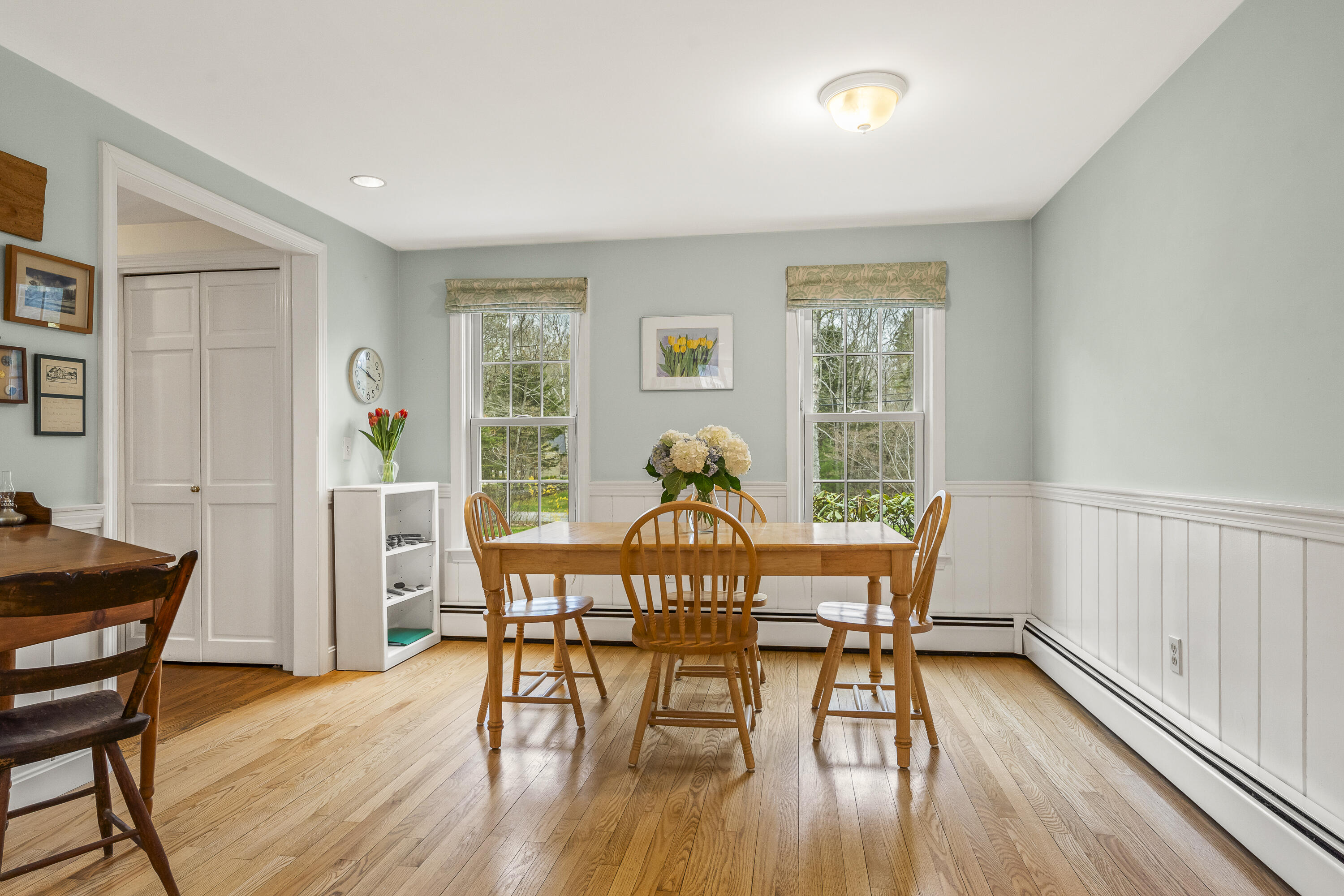 98 Harborview Drive
