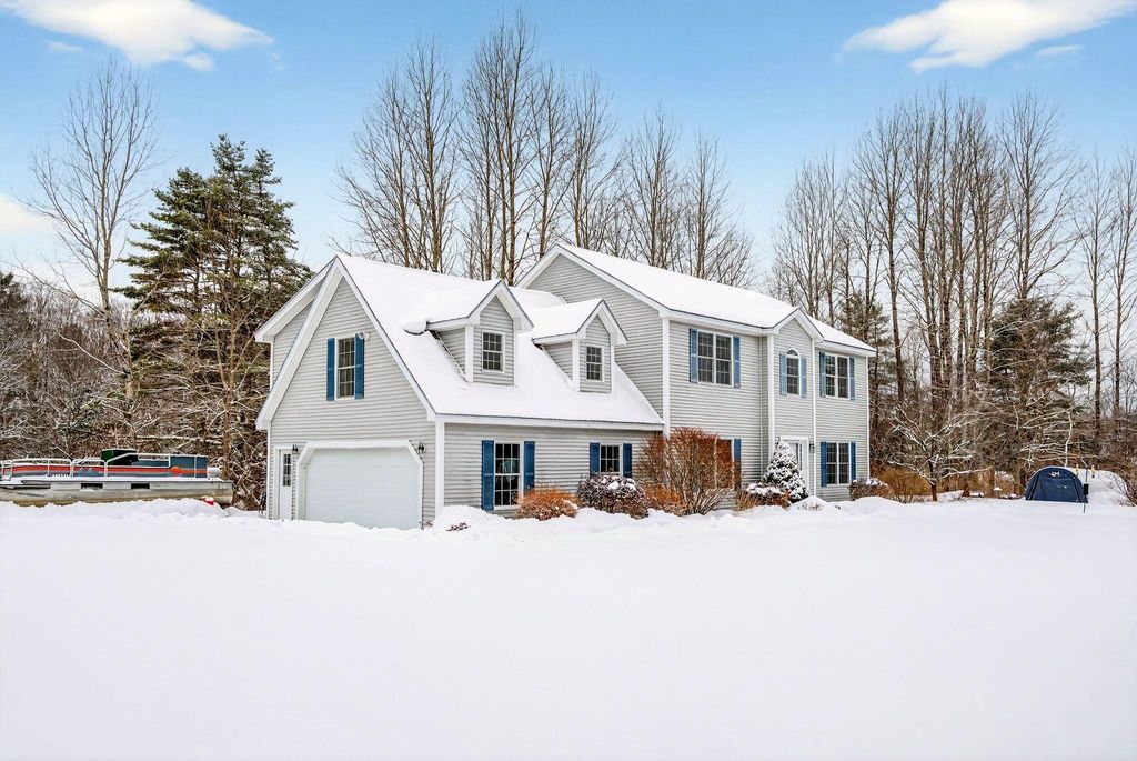 Photo of 39 Hunter Road, Freeport, ME 04032 (MLS # 1652802)