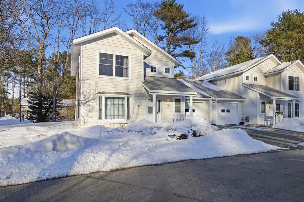 Photo of 20 Starflower Lane #20, Brunswick, ME 04011 (MLS # 1652830)