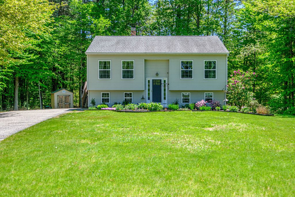 Photo of 37 Dakota Drive, Windham, ME 04062 (MLS # 1663718)