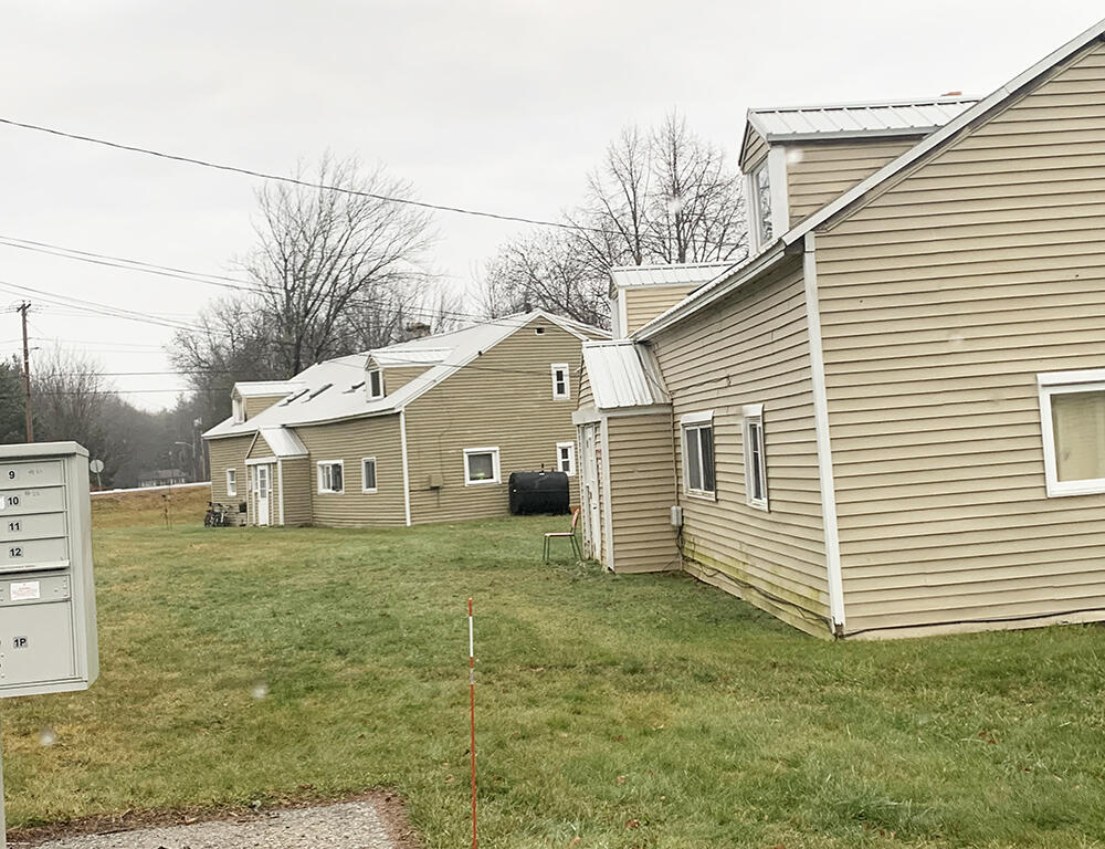 90 Broadturn Road 1