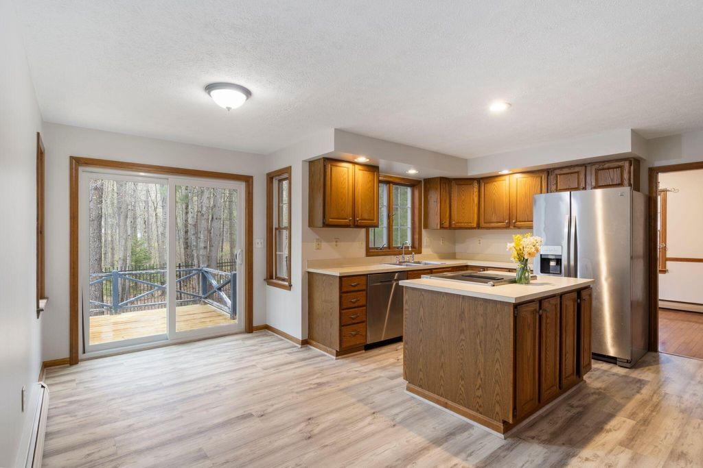 Photo of 4 Schoduk Lane, Brunswick, ME 04011 (MLS # 1662209)