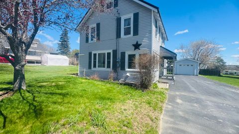 Photo of 18 Veronica Street, Caribou, ME 04736 (MLS # 1662564)