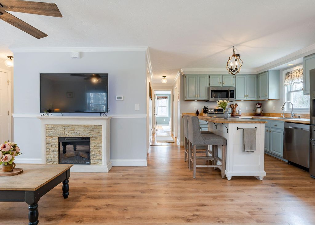 Photo of 17 Christopher Road, Gorham, ME 04038 (MLS # 1660943)