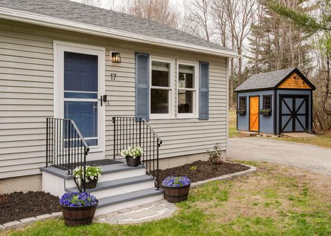 Photo of 17 Christopher Road, Gorham, ME 04038 (MLS # 1660943)