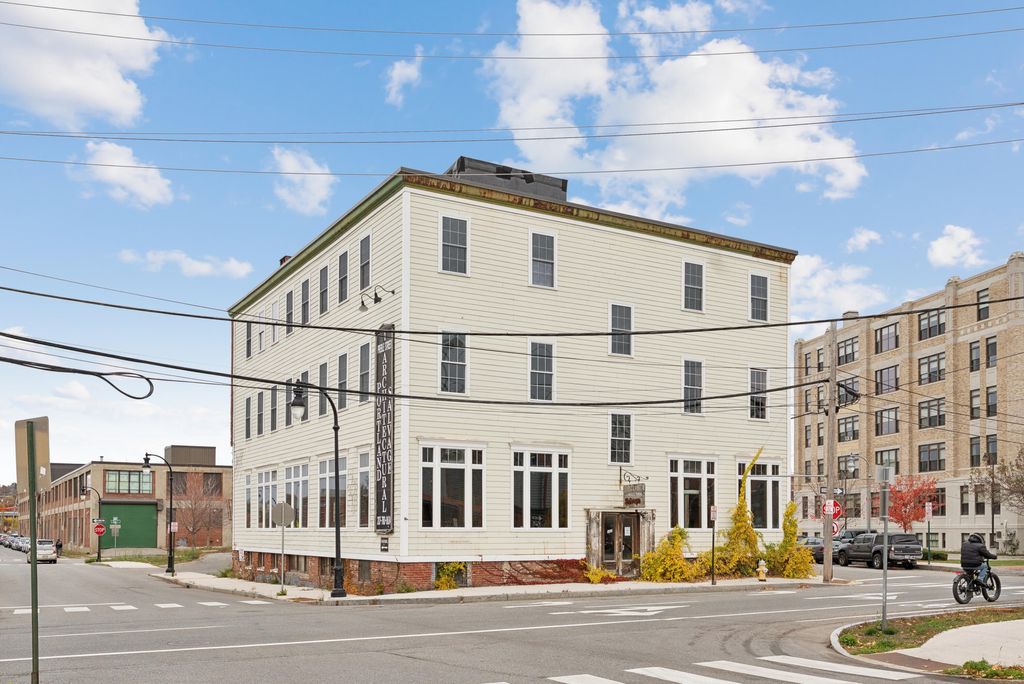 Photo of 125 Kennebec Street #1, Portland, ME 04101 (MLS # 1642705)