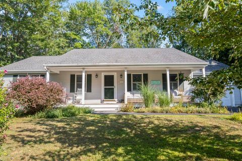 Photo of 17 Darcy Road, York, ME 03909 (MLS # 1640770)