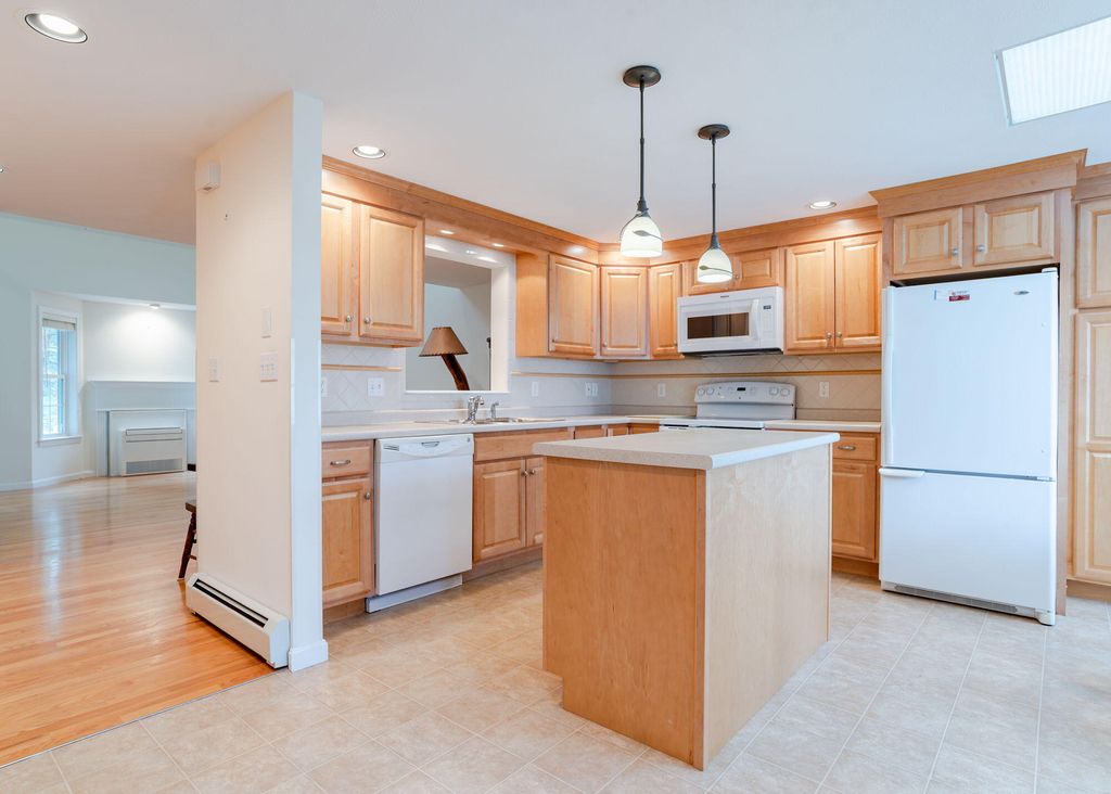 Photo of 49 Signature Drive #49, Brunswick, ME 04011 (MLS # 1643265)