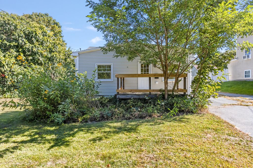 Photo of 36 Arlington Avenue, Westbrook, ME 04092 (MLS # 1641594)