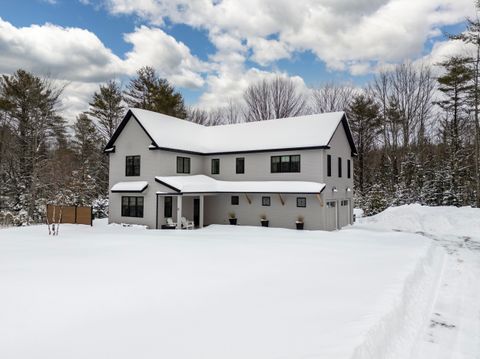 Photo of 21 Renee Road, Freeport, ME 04032 (MLS # 1650664)