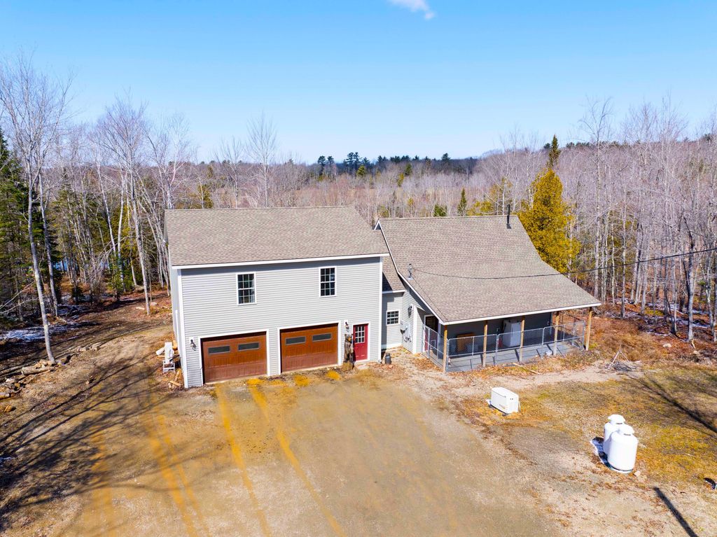 Photo of 28 Moose Creek Drive, Newport, ME 04953 (MLS # 1657102)