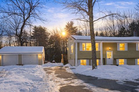 Photo of 8 Whittens Lane, Hollis, ME 04042 (MLS # 1651921)