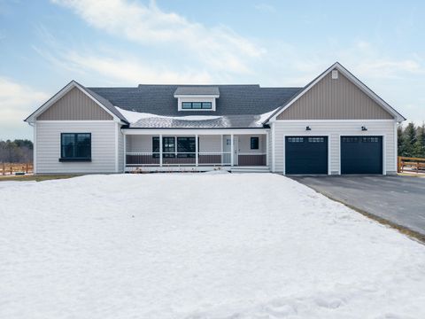Photo of 2 Renee Road, Freeport, ME 04032 (MLS # 1653962)