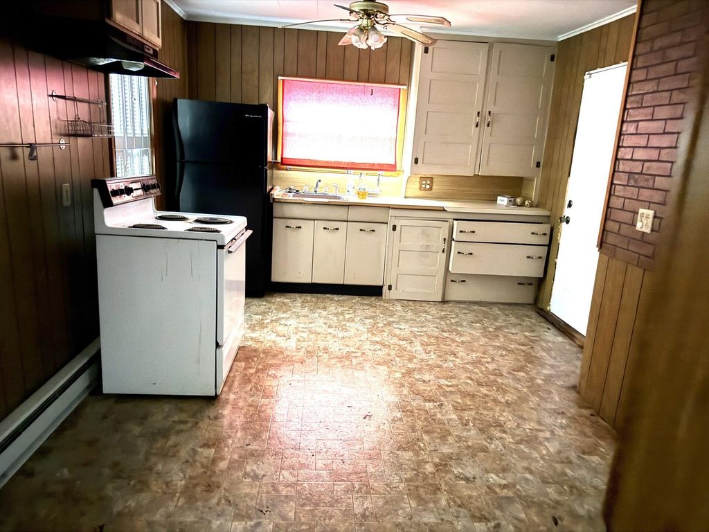 Photo of 4 Union Place, Waterville, ME 04901 (MLS # 1651544)