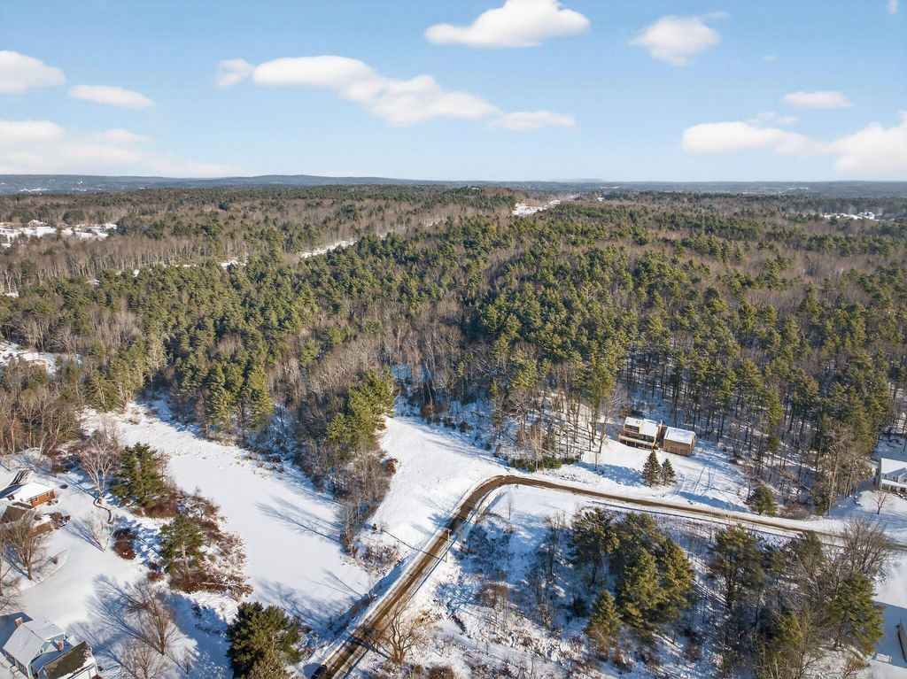 Photo of Lot 29 Bowdoin Drive, Falmouth, ME 04105 (MLS # 1654181)