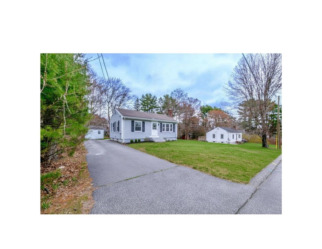 Photo of 6 Prince Street, Cumberland, ME 04021 (MLS # 1660534)