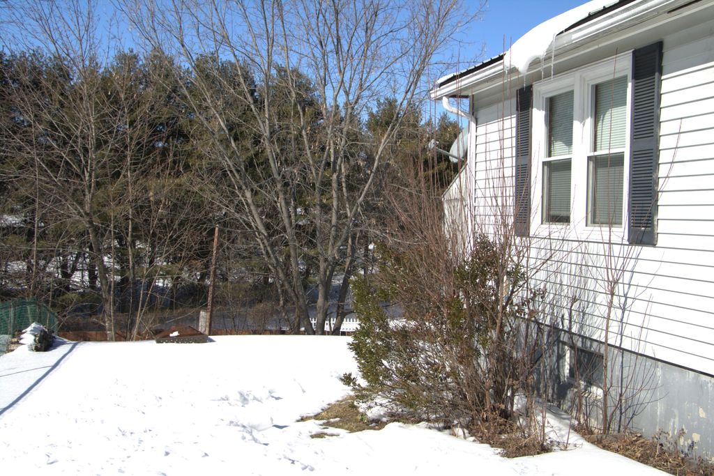 Photo of 78 Morris Avenue, Lewiston, ME 04240 (MLS # 1651979)