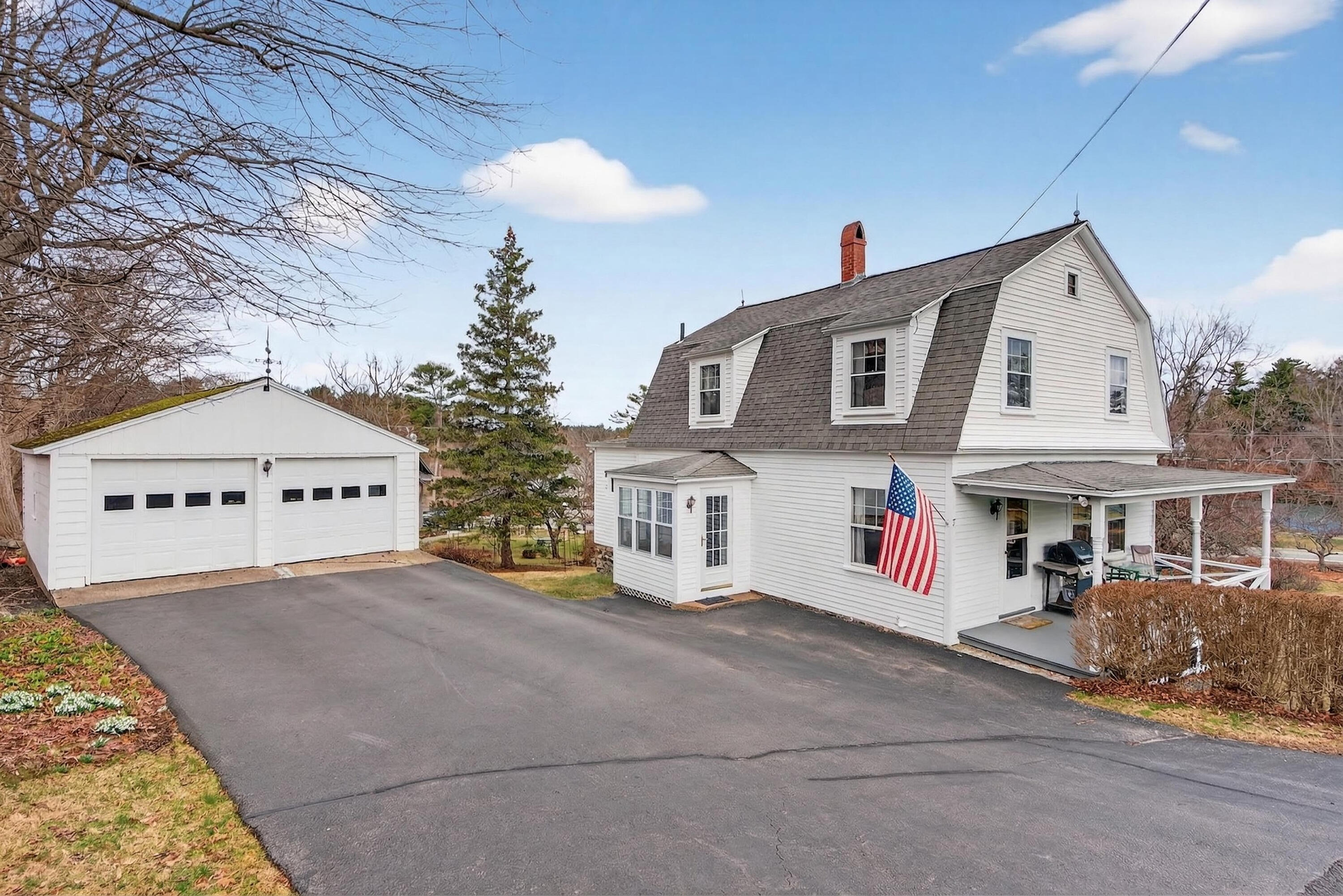 17 Seabury Road