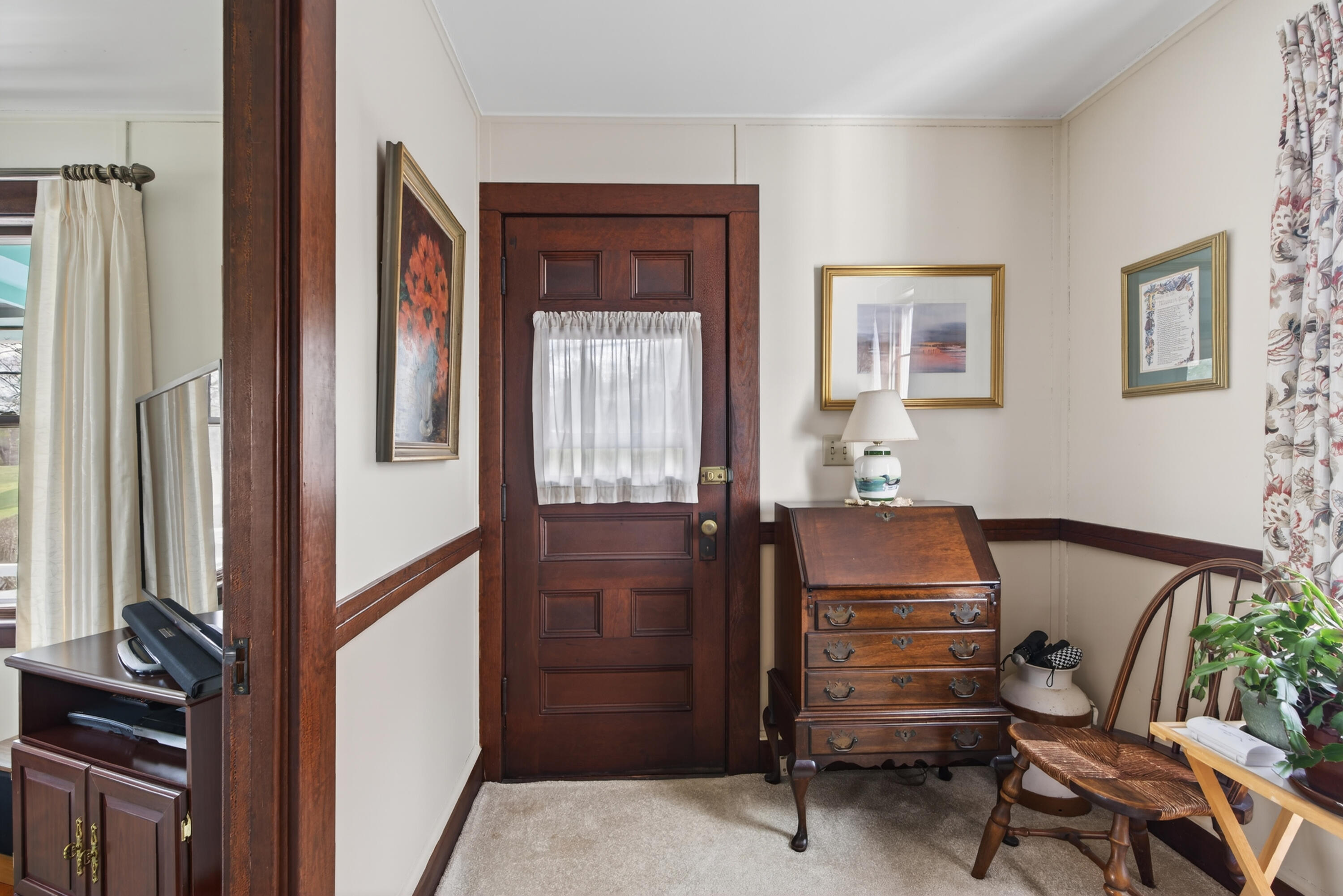 17 Seabury Road