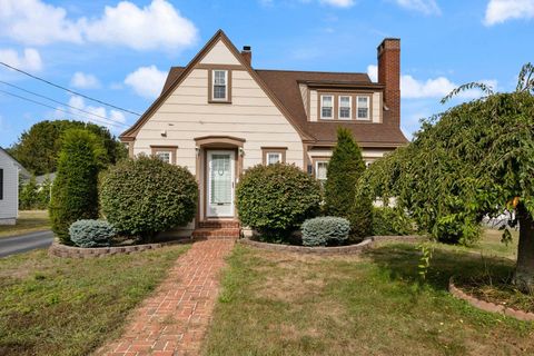 Photo of 49 Harding Street, Biddeford, ME 04005 (MLS # 1637248)