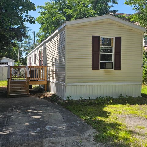 Photo of 10 Arlene Lane, Windham, ME 04062 (MLS # 1631425)