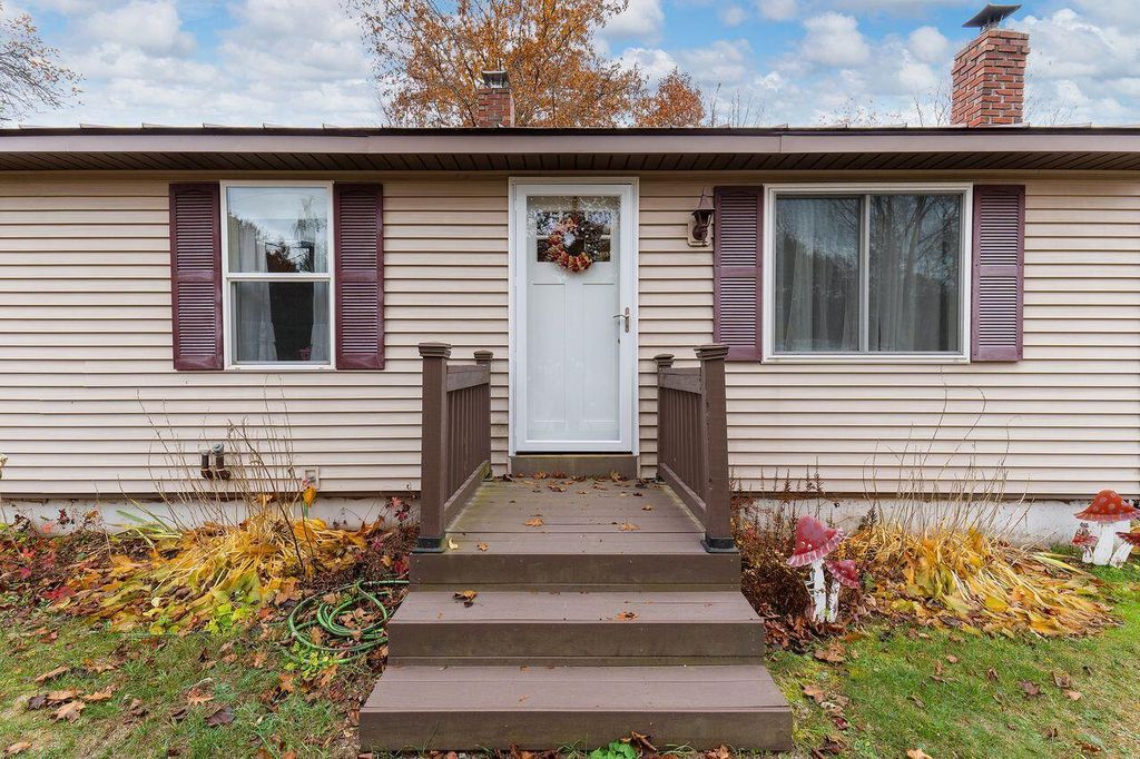 Photo of 127 Barlen Street, Farmington, ME 04938 (MLS # 1642118)