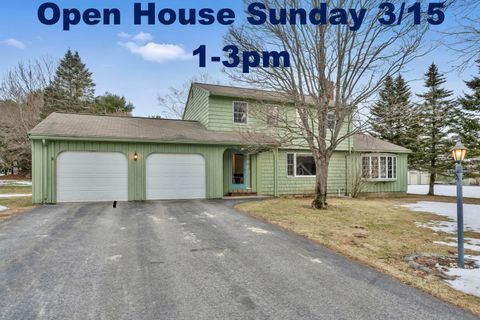 Photo of 2 Candlewick Lane, Cumberland, ME 04021 (MLS # 1654087)