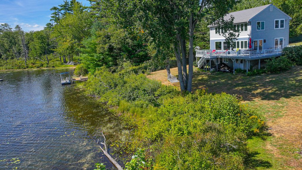 Photo of 17 Dyvonne Terrace, Bridgton, ME 04009 (MLS # 1657430)