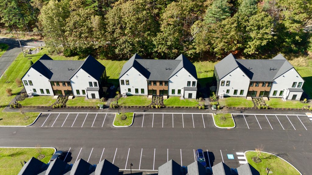 Photo of 16 Cedar Bend #16, Boothbay, ME 04537 (MLS # 1652527)