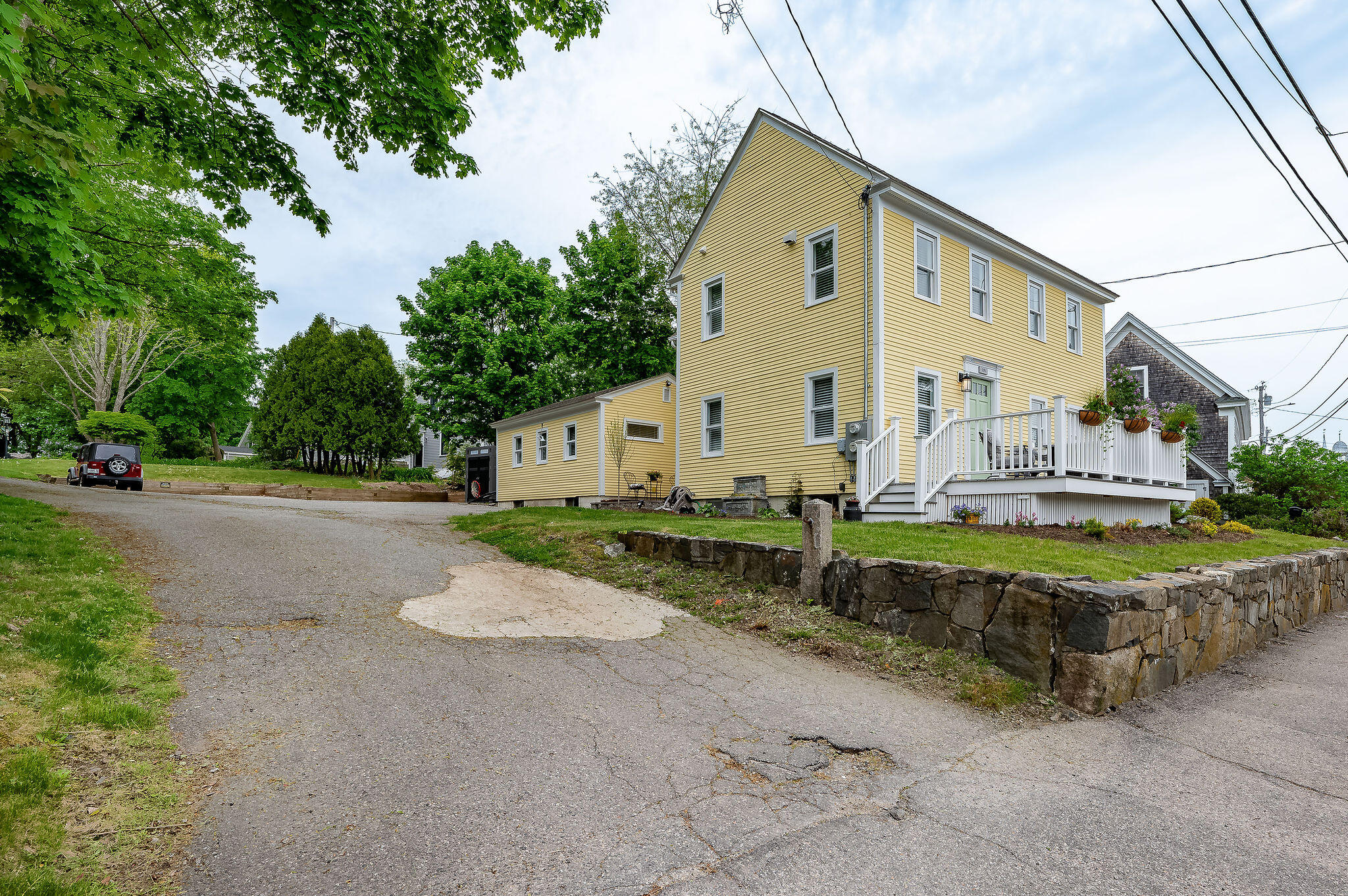 281 York Street