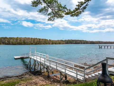 Photo of 144 Hildreth Road, Harpswell, ME 04079 (MLS # 1661356)