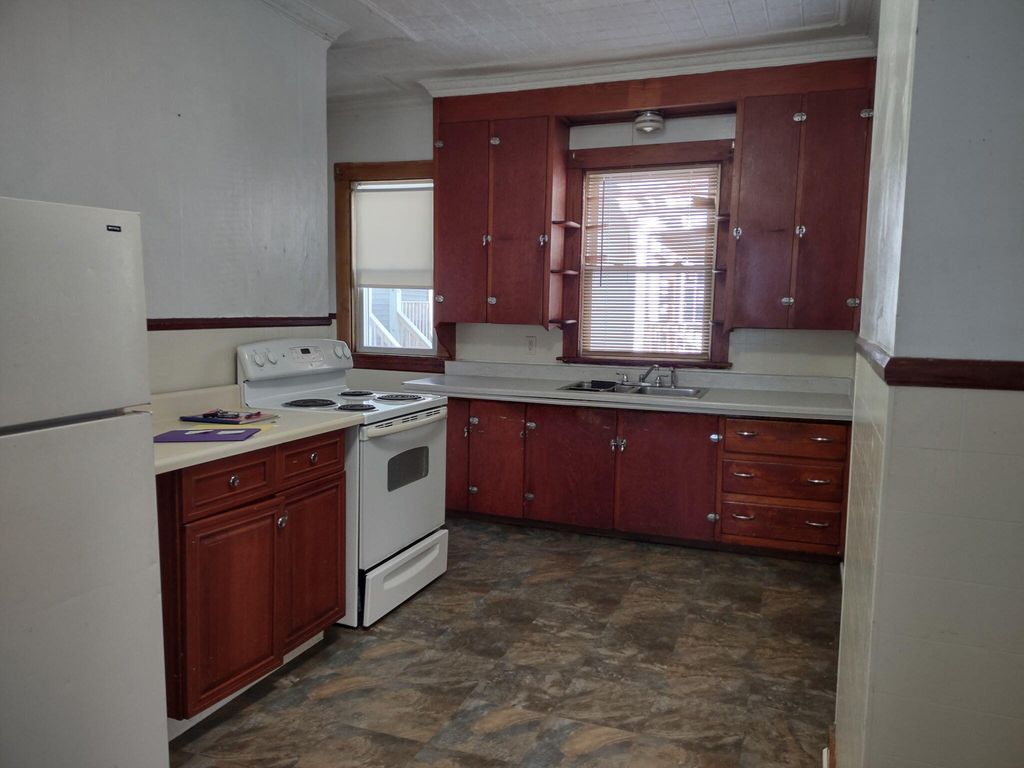 Photo of 55 Howard Street, Lewiston, ME 04240 (MLS # 1640180)