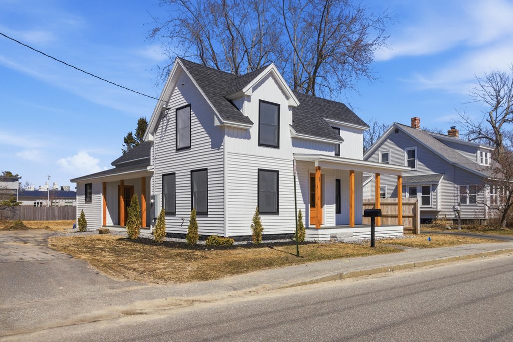 Photo of 67 Jordan Avenue, Brunswick, ME 04011 (MLS # 1655893)