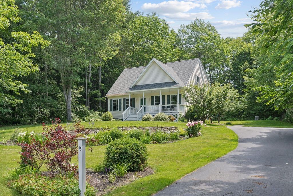 Photo of 15 Graystone Road, Gray, ME 04039 (MLS # 1627994)