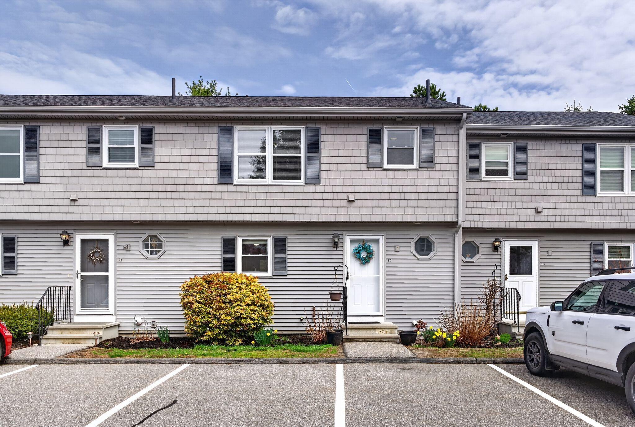 12 Wellstone Drive 12