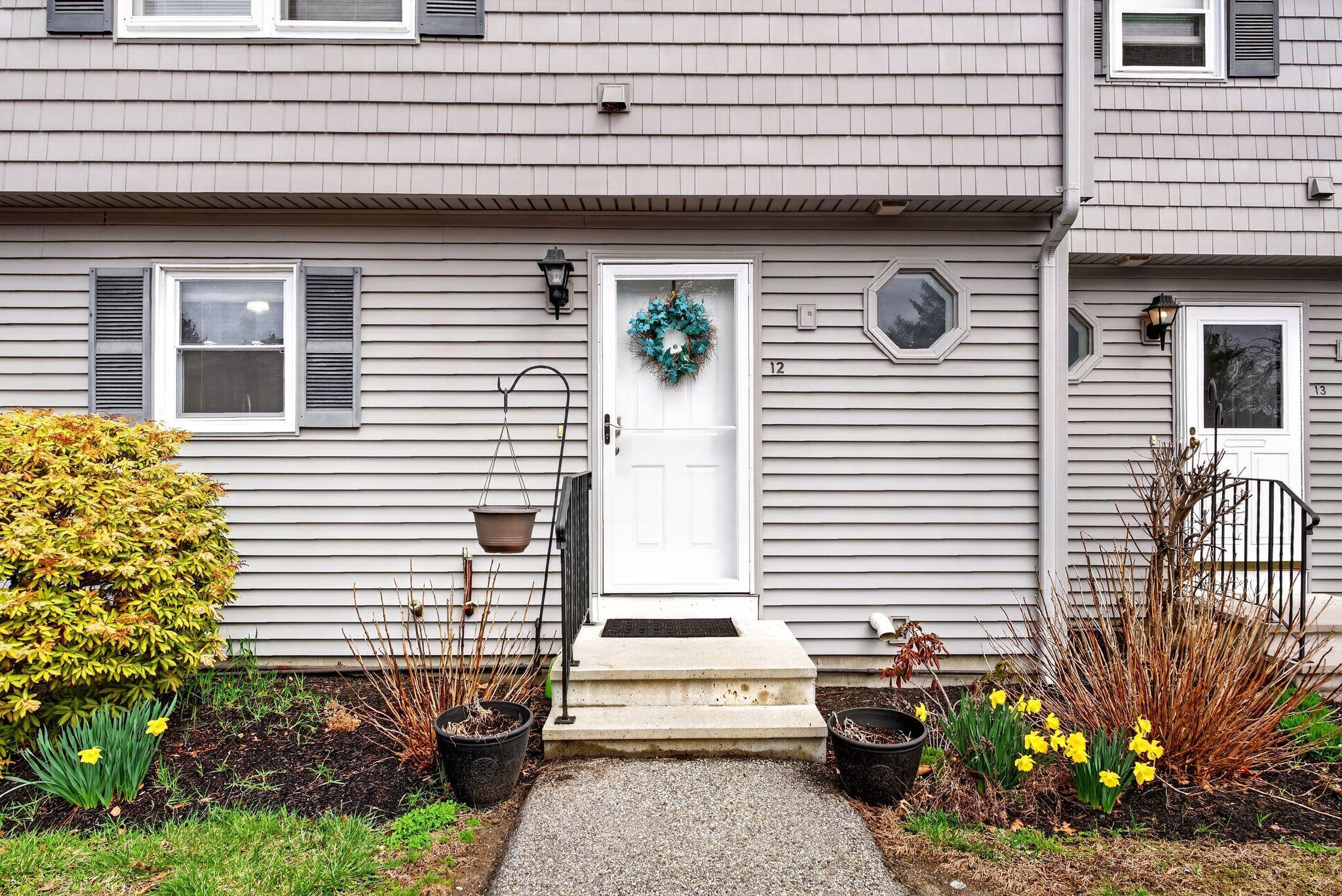 12 Wellstone Drive 12