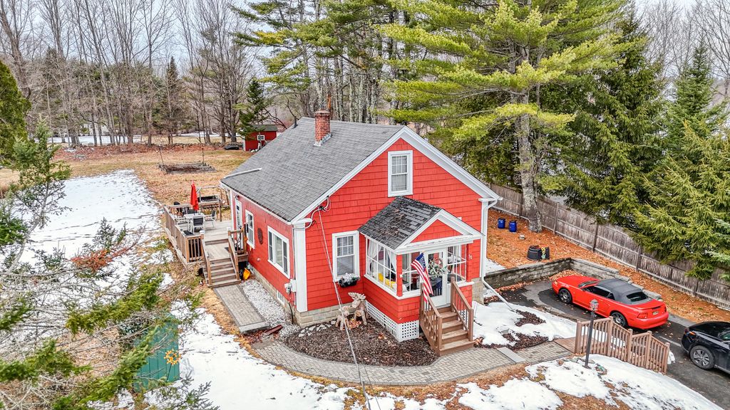 Photo of 50 N Auburn Road, Auburn, ME 04210 (MLS # 1655698)